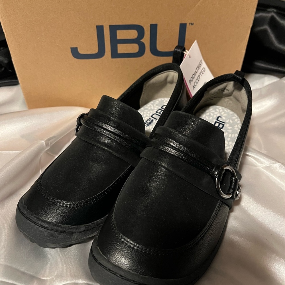 Women’s JBU Black Buckle Slip-On Shoes 6 Wide